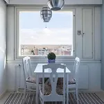 Borg Isolinna, Spacious 2-room *