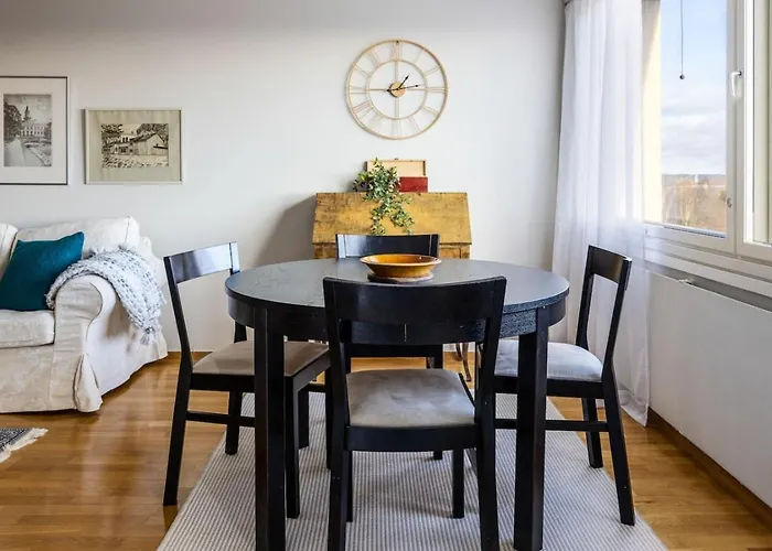 Borg Isolinna, Spacious 2-Room Apt 波里