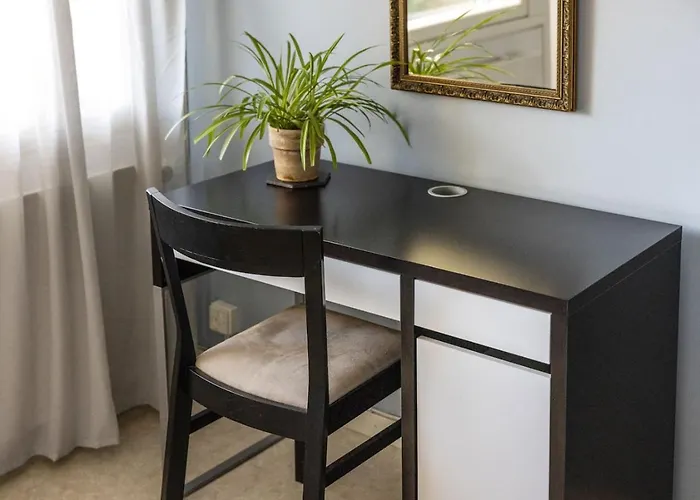 公寓 Borg Isolinna, Spacious 2-Room Apt 波里